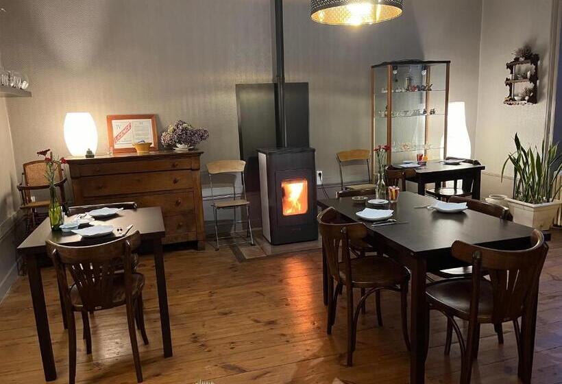 민박 La Maison De Famille