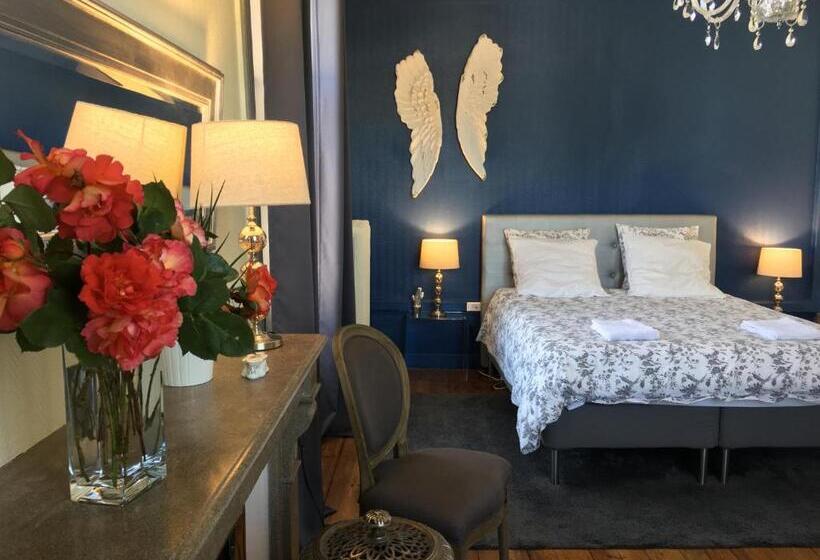 住宿加早餐  La Maison De Famille