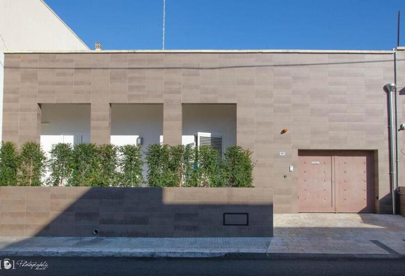 مبيت وإفطار Rescio's Rooms