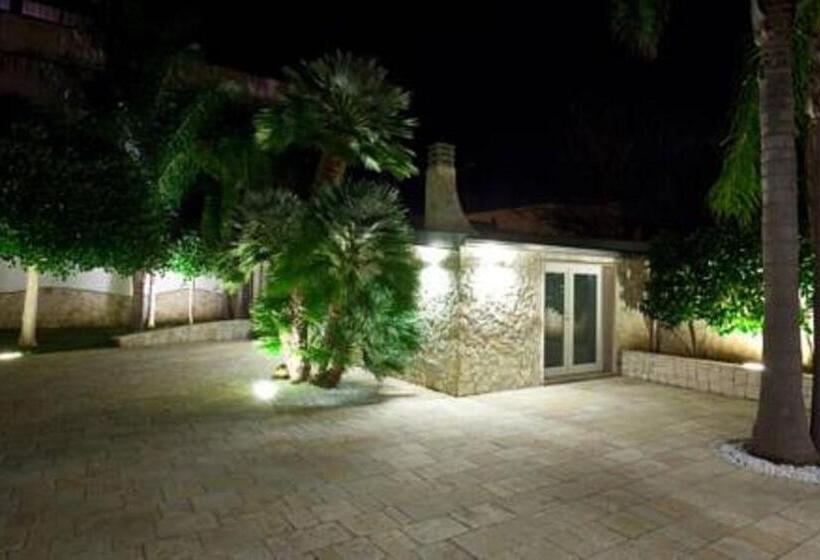 مبيت وإفطار Rescio's Rooms