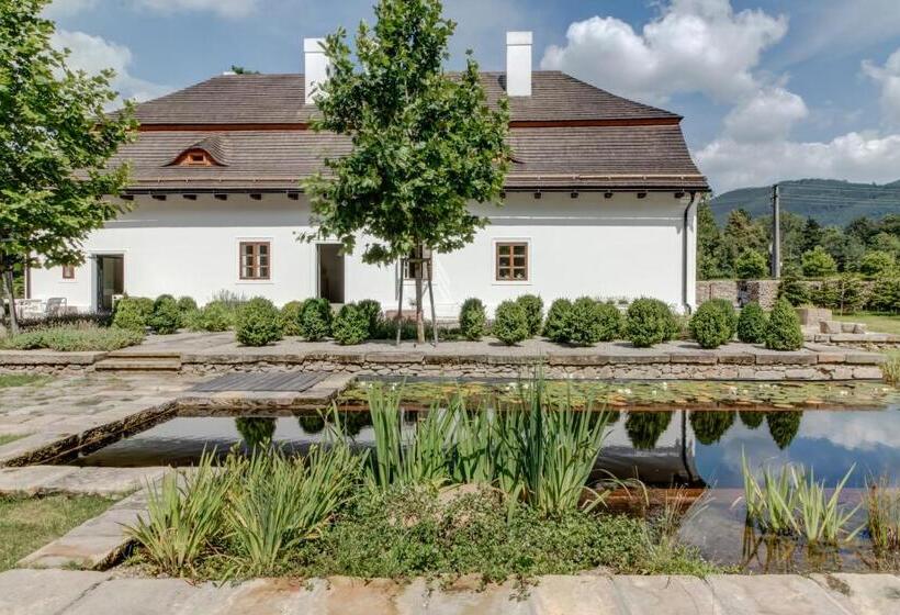 Boutique Hotel Mezi Plutky