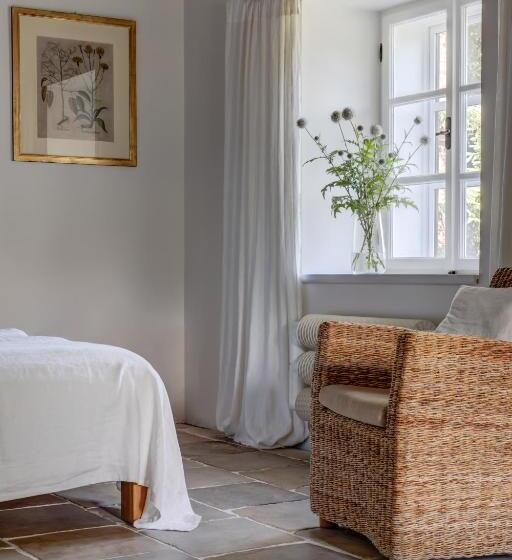 Boutique Hotel Mezi Plutky