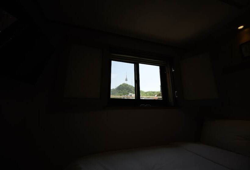 Daeyoung Hotel Myeongdong