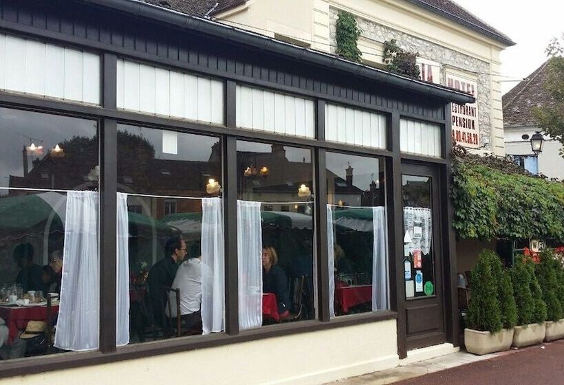 Отель A La Vielle Halle