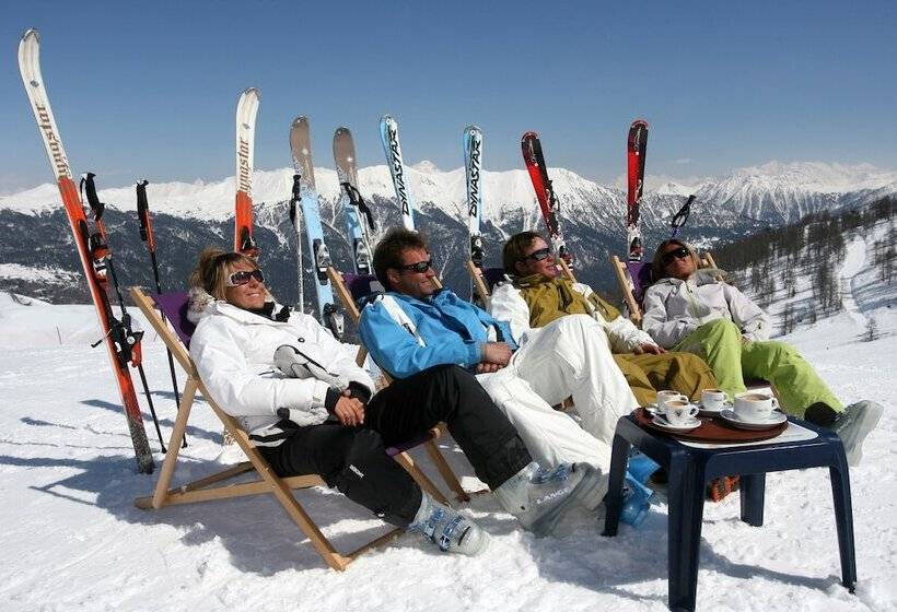 ホテル Alliey & Spa Piscine Appart Hôtel Serre Chevalier