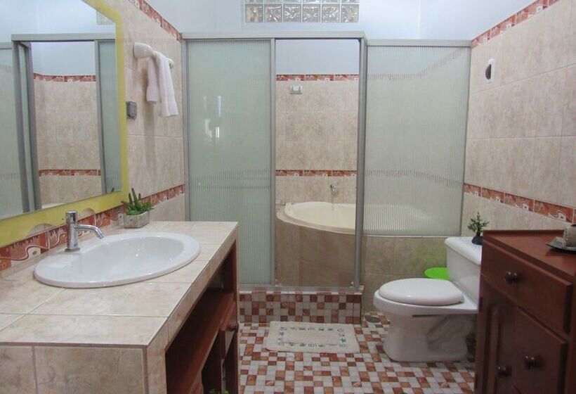 هتل Alojamiento El Cardenal