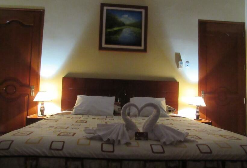 هتل Alojamiento El Cardenal