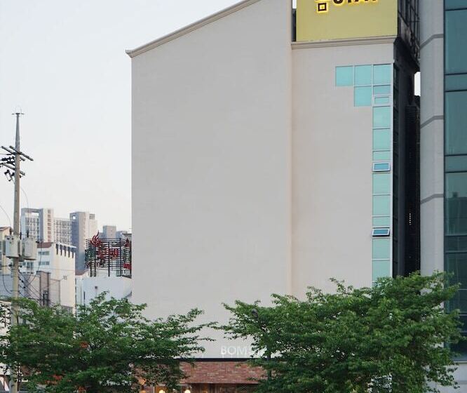 בית מלון כפרי Chuncheon Bom Stay