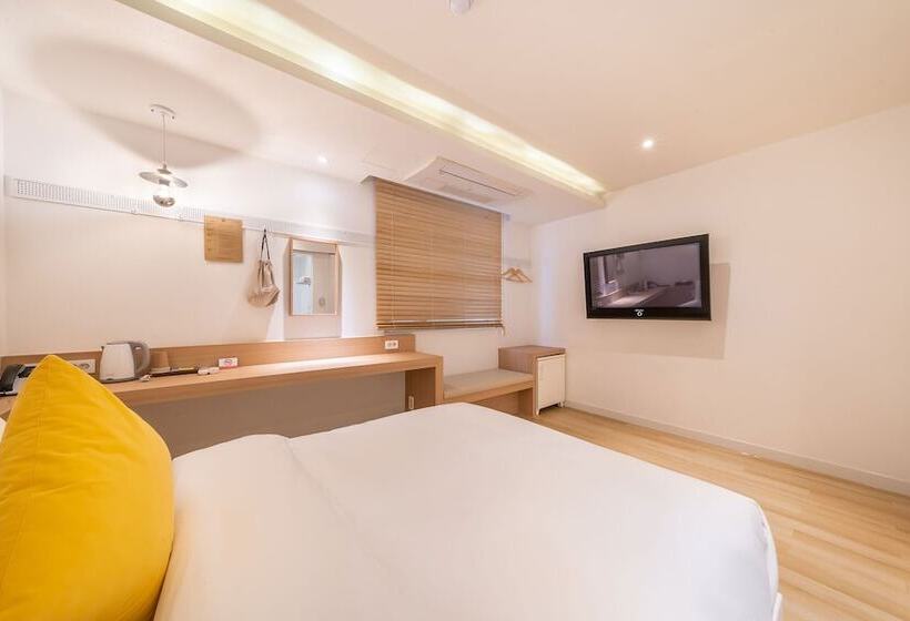 בית מלון כפרי Chuncheon Bom Stay