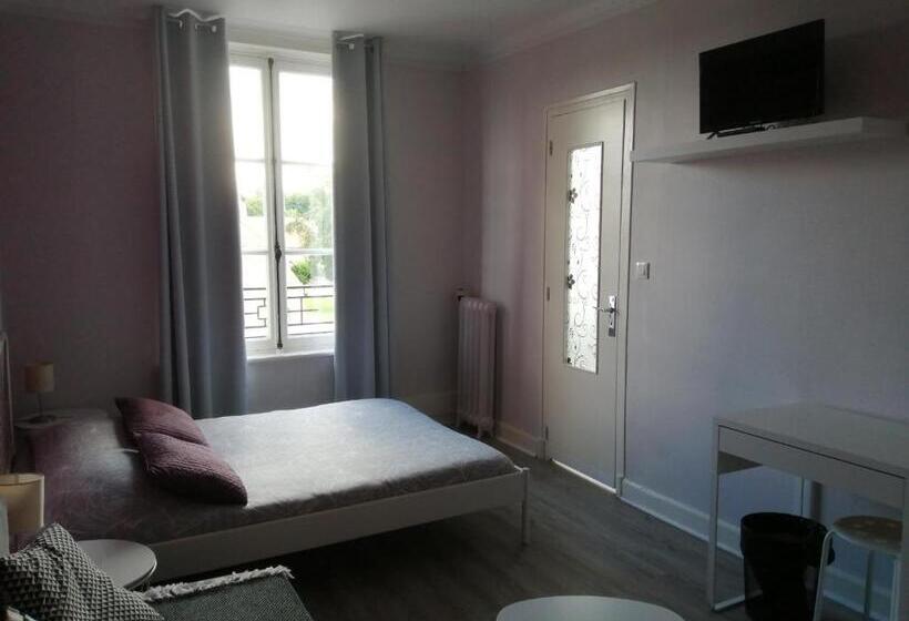 בית מלון כפרי Du Grand Monarque