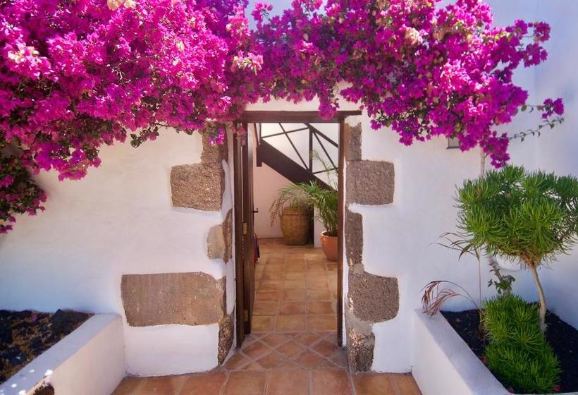 Отель El Jallo  Adults Only