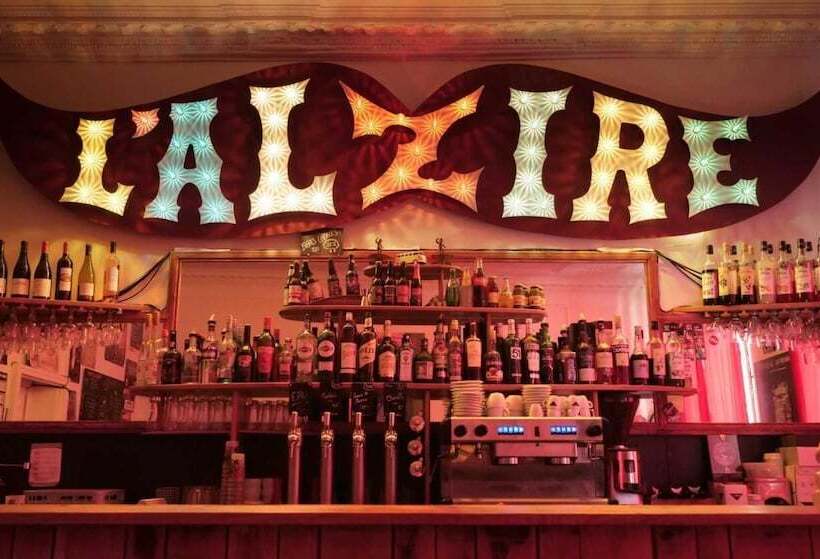 فندق L Alzire Logis Auberge Culturelle