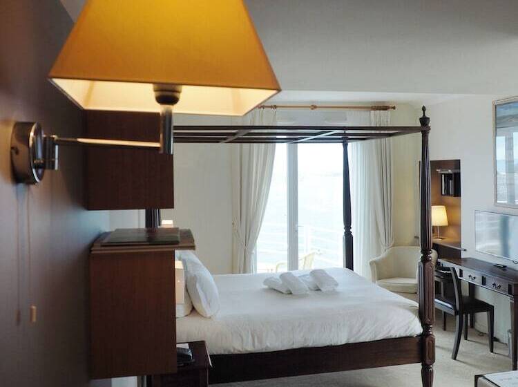 בית מלון כפרי Logis Hôtel De Carantec