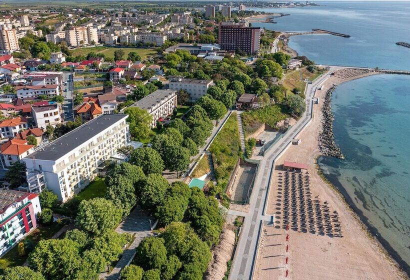 ホテル Mera Brise