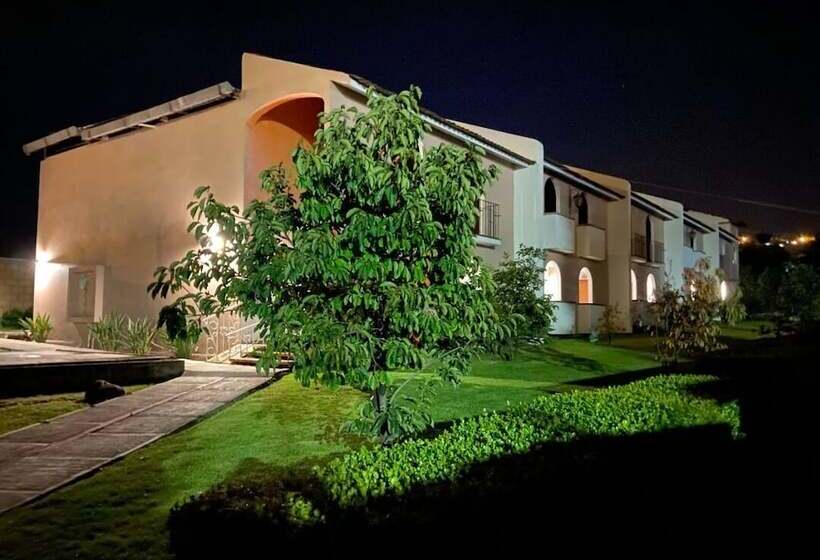 Отель Ojo De Agua