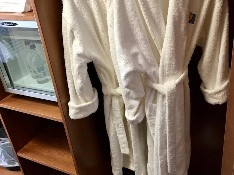 فندق Padbrook Park