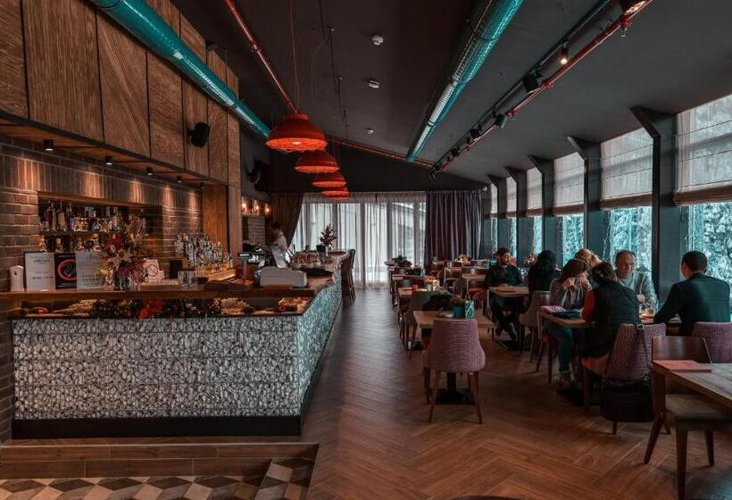 هتل Putnik Kopaonik