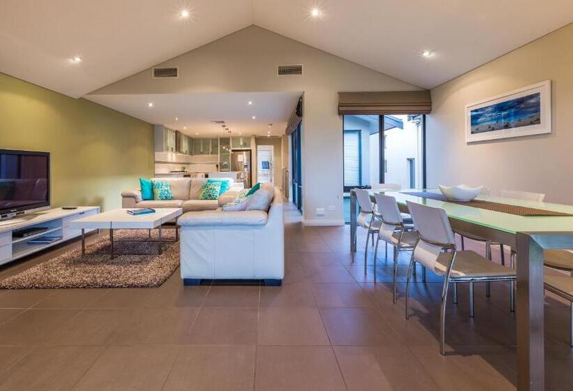 ホテル Regency Beach Club