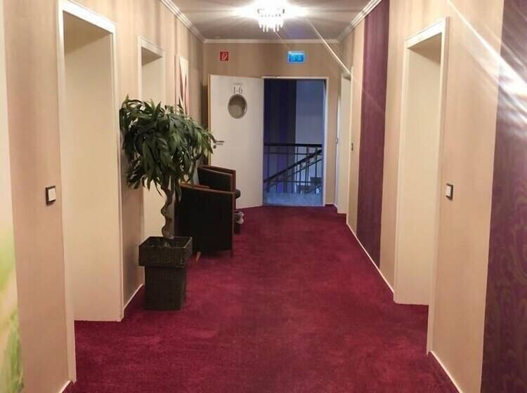 فندق Restaurant Nassauer Löwen