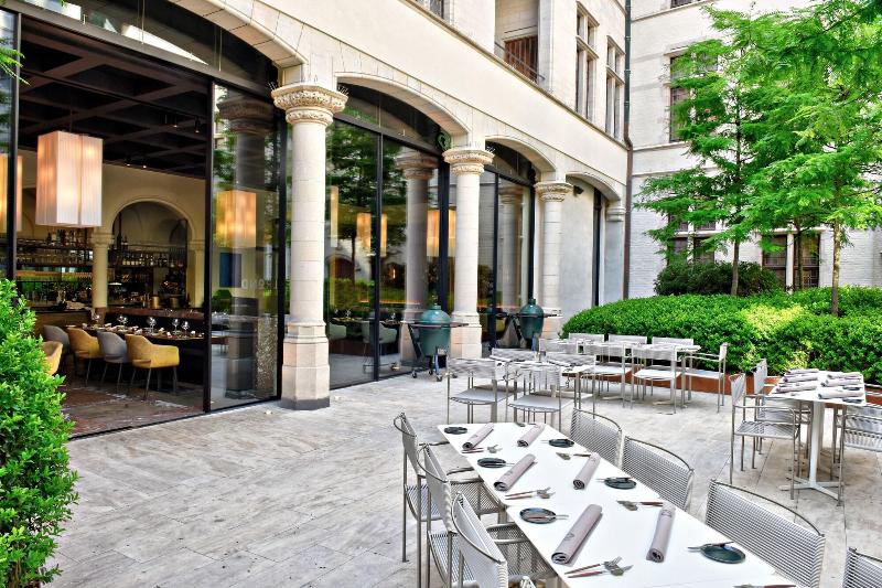 Отель The Fourth  Tafelrond