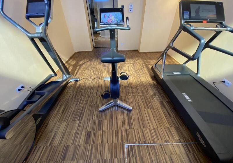 ホテル The Fourth  Tafelrond