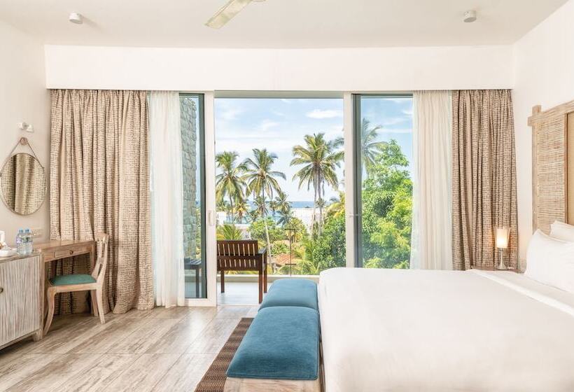 فندق Triple O Six