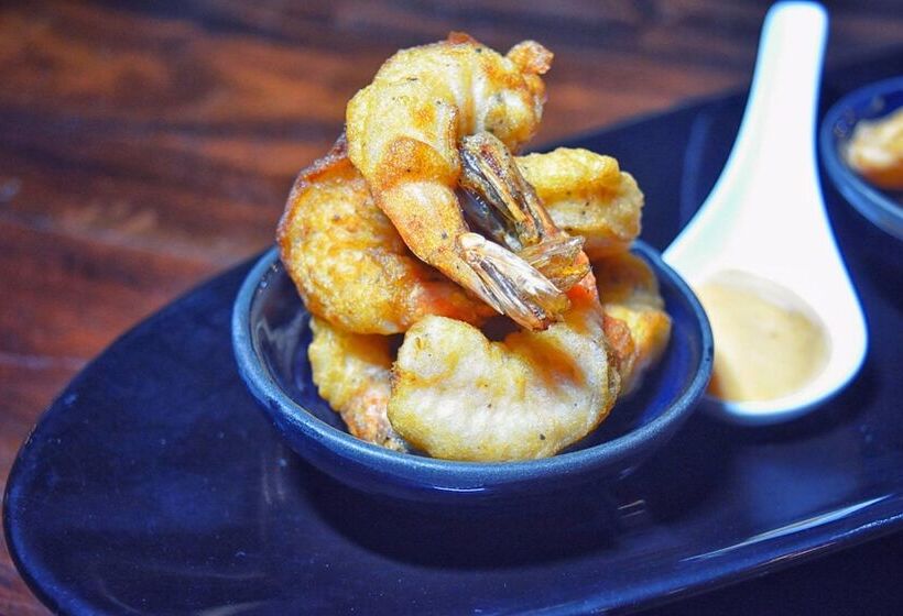 فندق Triple O Six