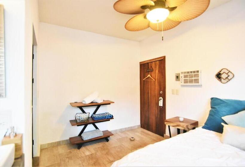 בית מלון כפרי Vista Oceana Sayulita