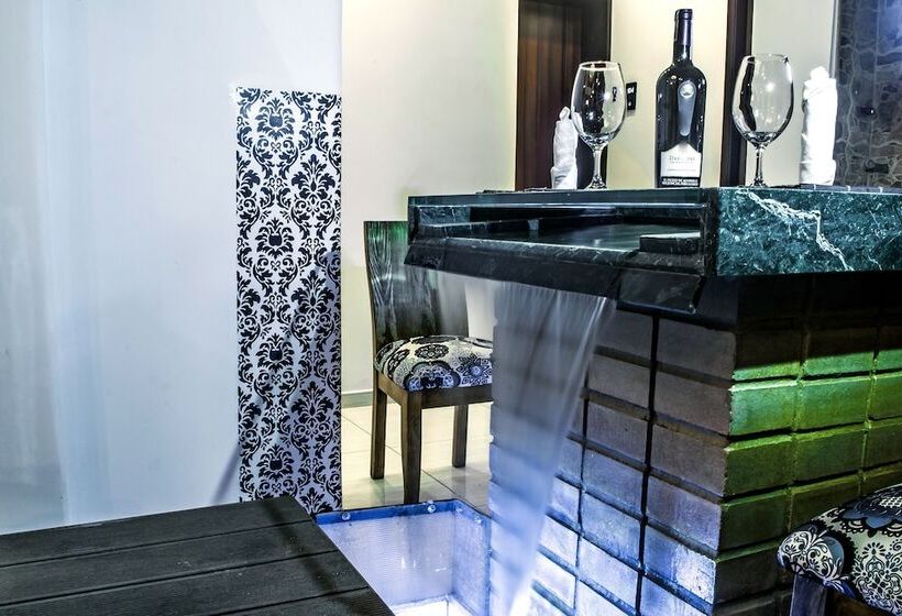 ホテル Von Astorian