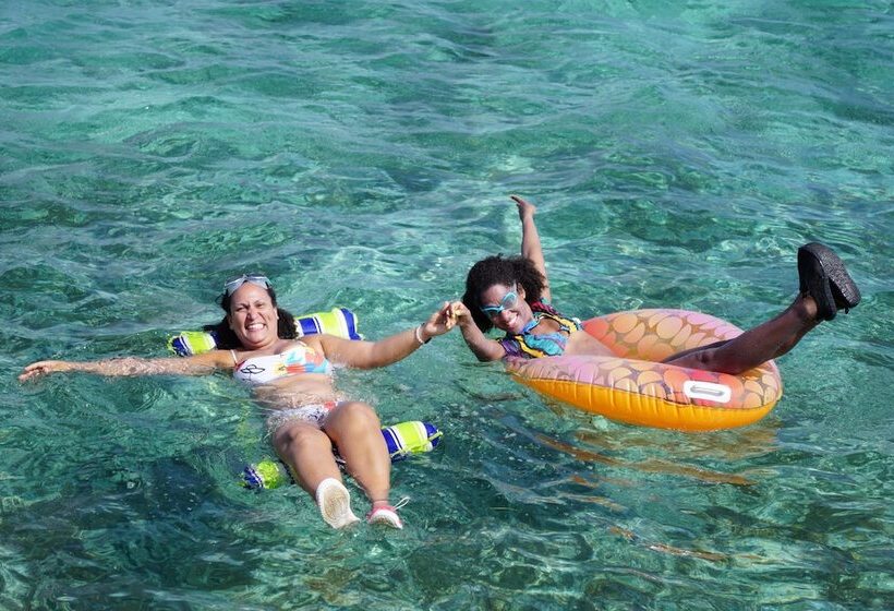 King Lewey S Island Resort