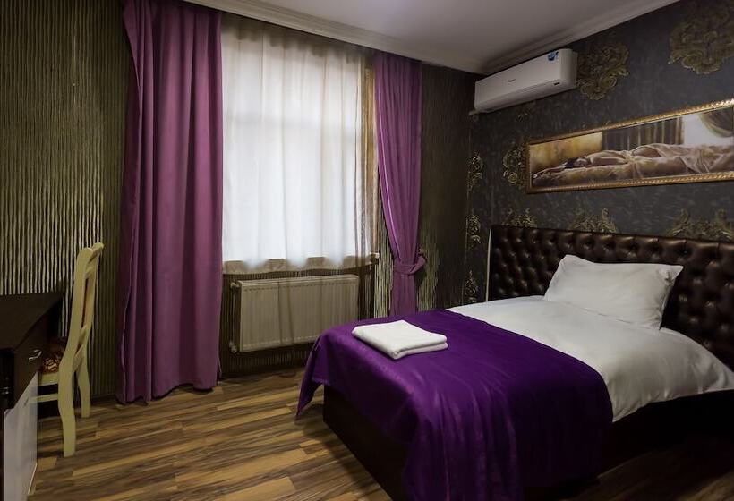 Renessans Hotel Baku