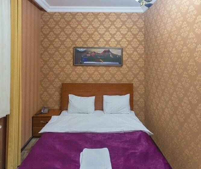 Renessans Hotel Baku