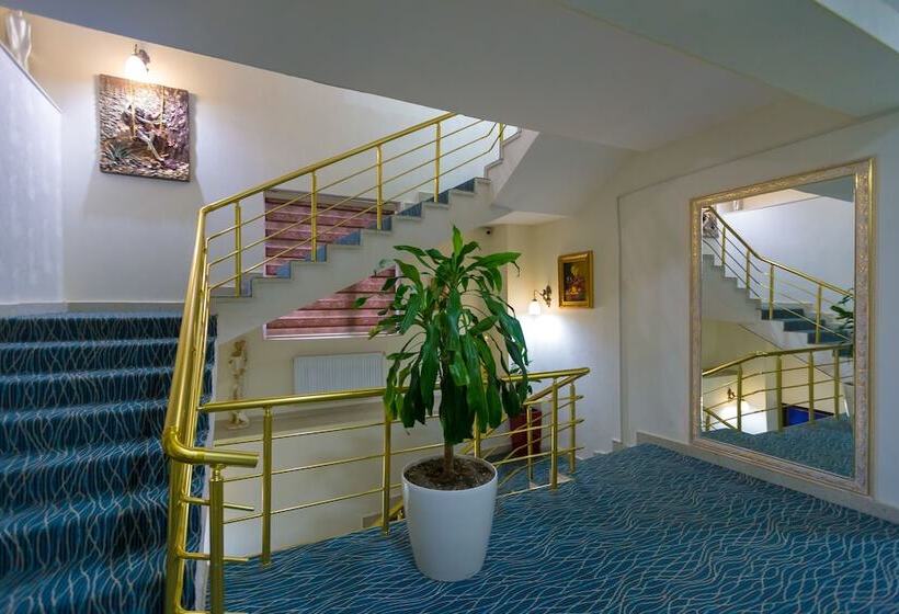 Renessans Hotel Baku