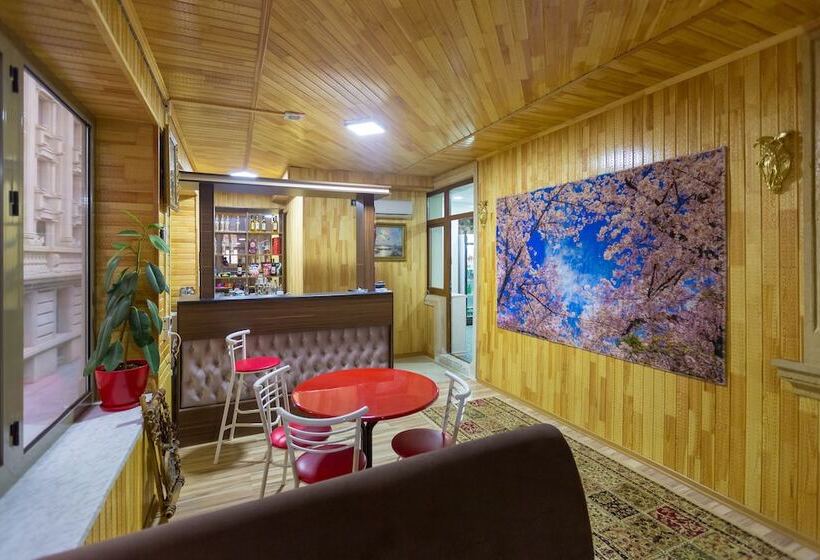 Renessans Hotel Baku