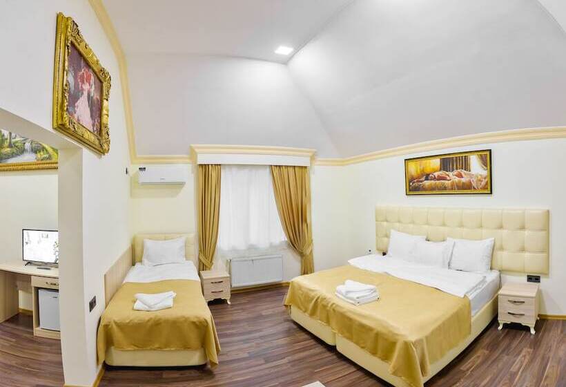 Renessans Hotel Baku