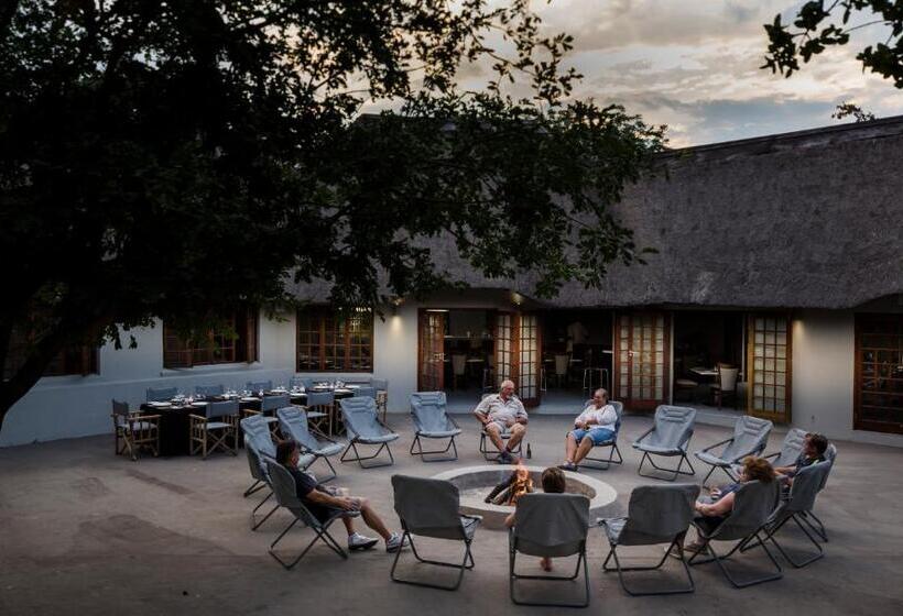 אתר נופש Monate Game Lodge