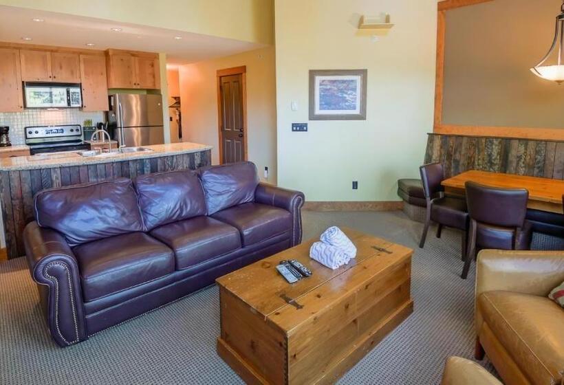 Курорт Timberline Lodges By Fernie Lodging Co