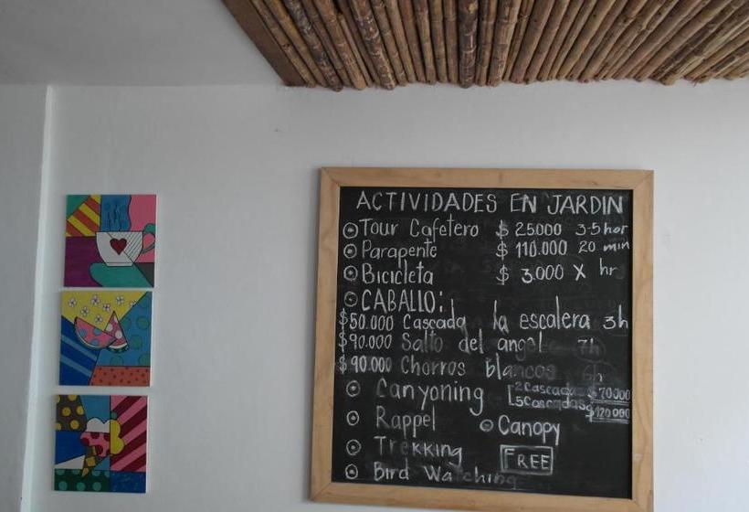 Sergeant Pepper S Hostel