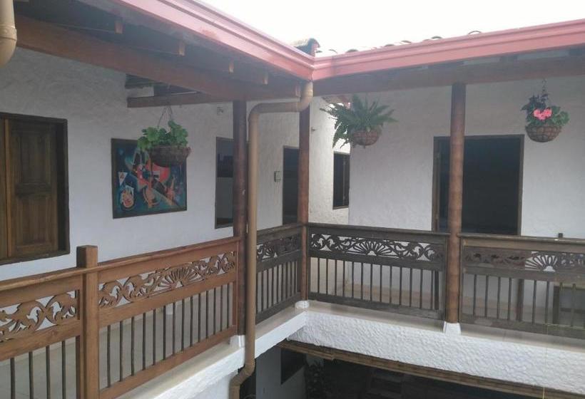 Sergeant Pepper S Hostel