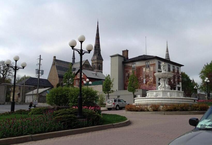 Sir Isaac Brock B&b Luxury Suites