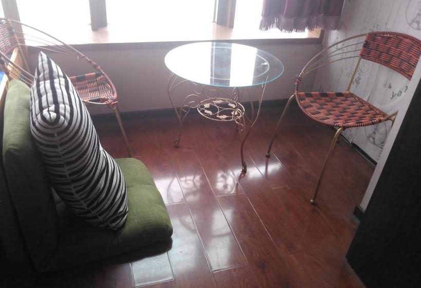 Tianjing Liunian Hostel