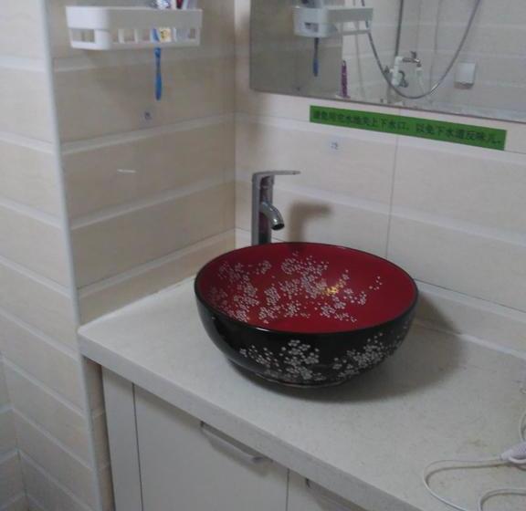 Tianjing Liunian Hostel