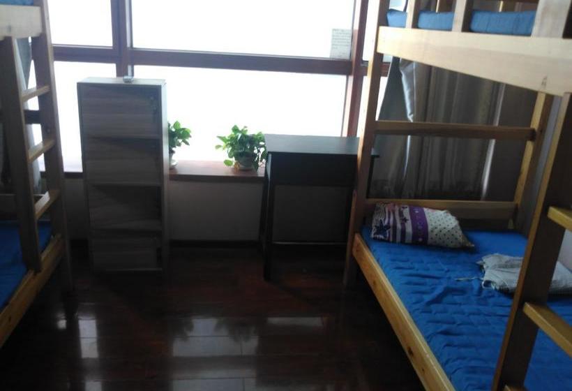 Tianjing Liunian Hostel