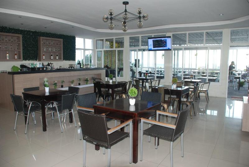 ベッドアンドブレックファースト Avon's Residence