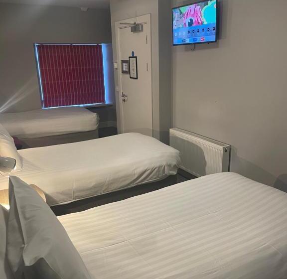 민박 Behan's Horseshoe Bar & Restaurant