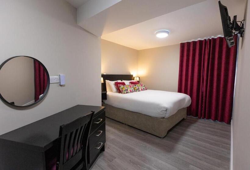 민박 Behan's Horseshoe Bar & Restaurant