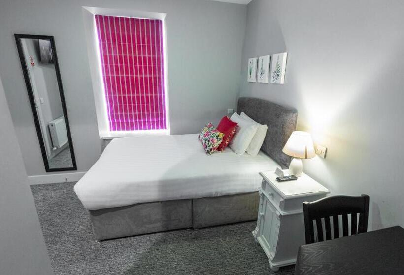 민박 Behan's Horseshoe Bar & Restaurant