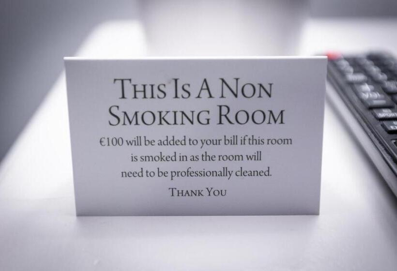 민박 Behan's Horseshoe Bar & Restaurant