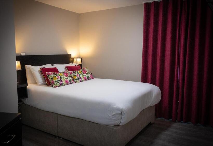 민박 Behan's Horseshoe Bar & Restaurant