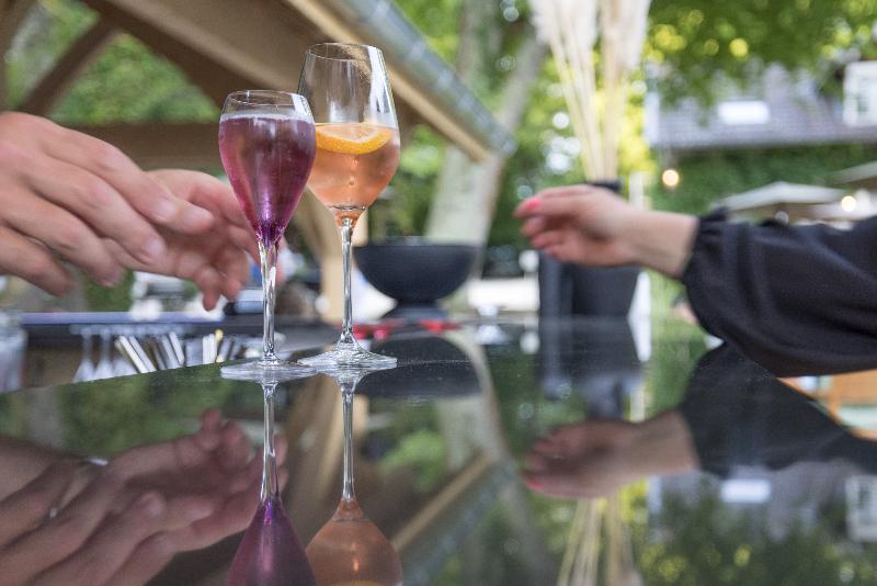 مبيت وإفطار Chateau Des Ayes   Chambres & Suites